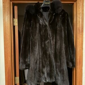 Black Ranch Mink Removable Hood